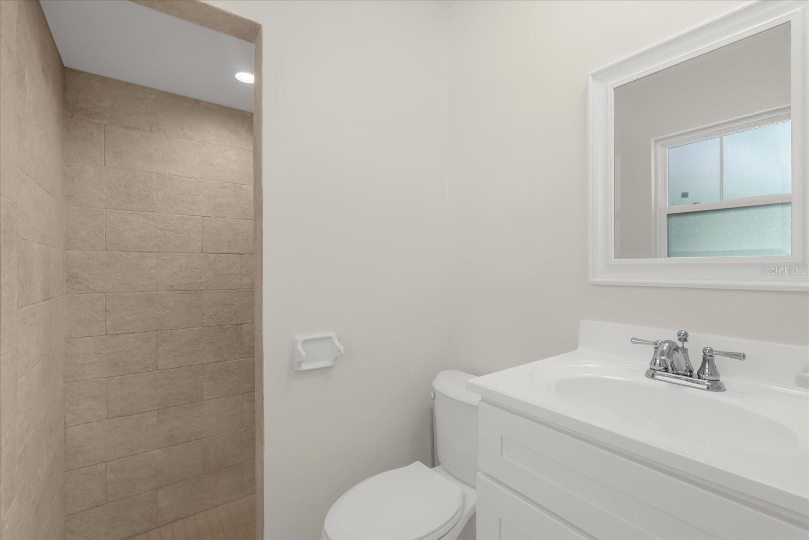 Image 14 of 28 For 123 Clayton Street