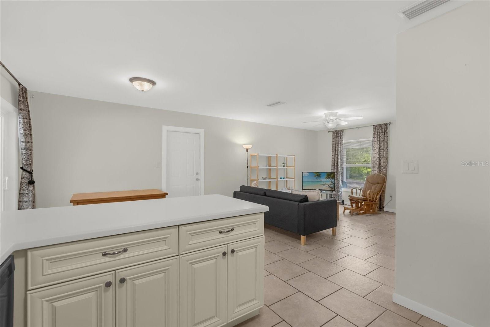 Image 9 of 28 For 123 Clayton Street