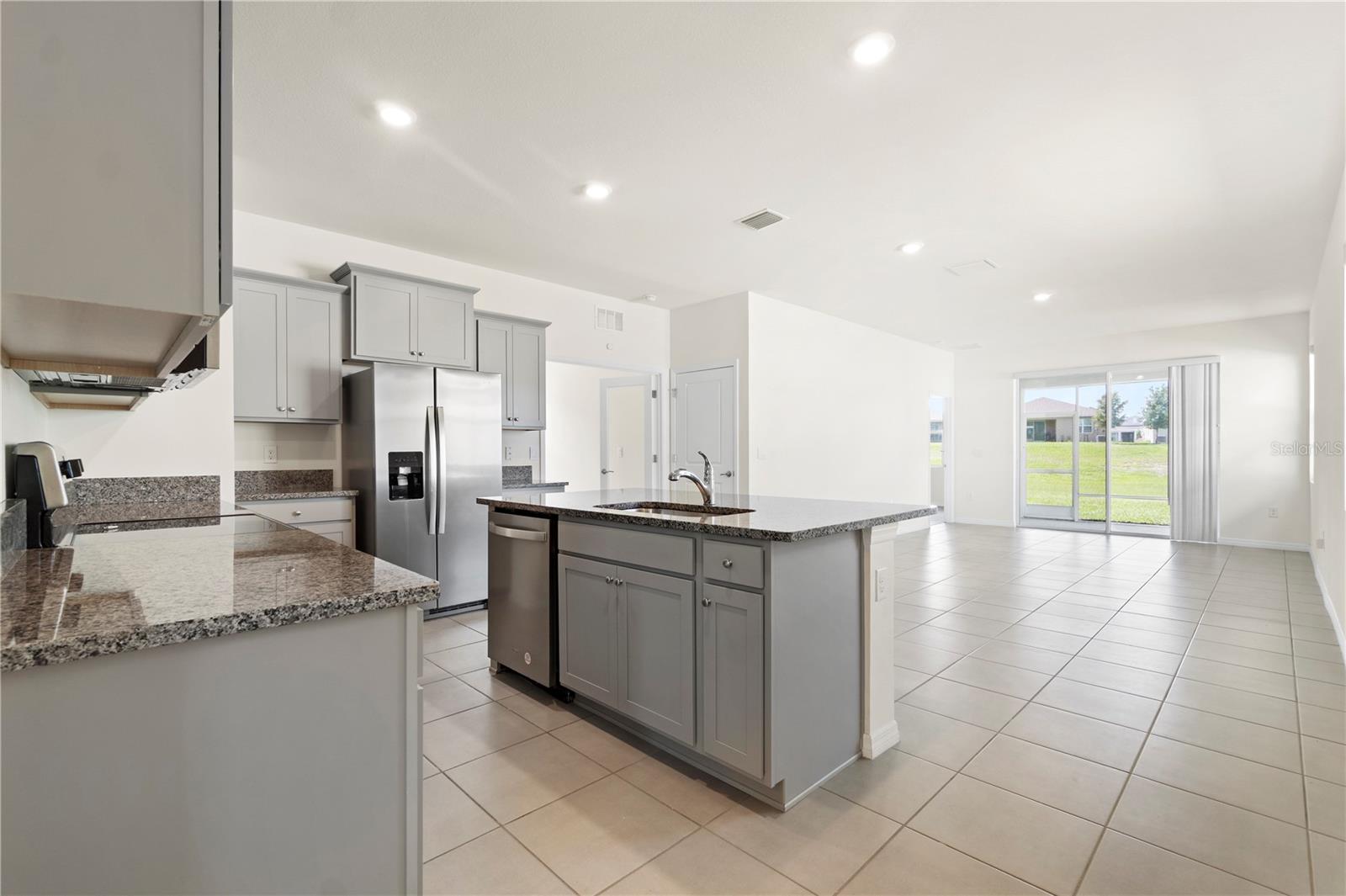 Image 10 of 49 For 8128 Penrose Place