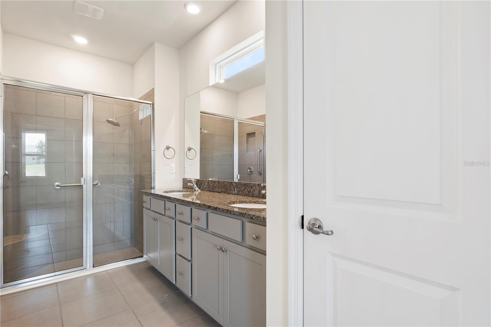 Image 18 of 49 For 8128 Penrose Place