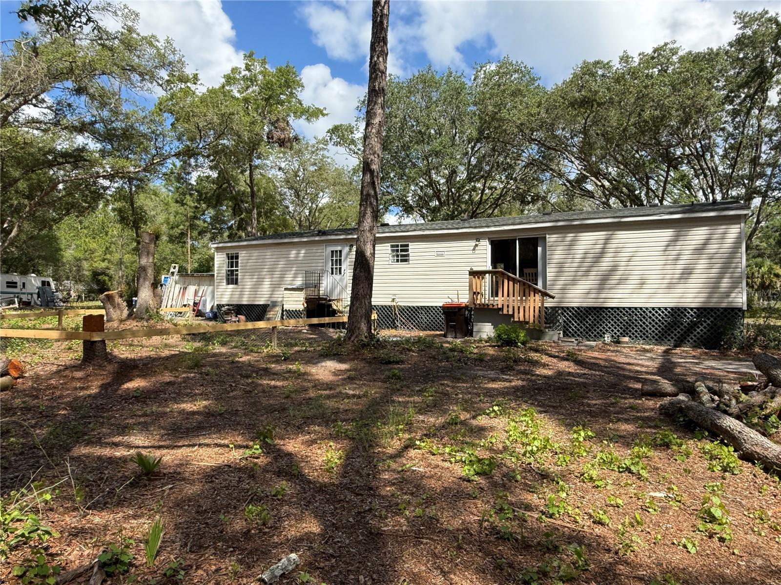 Image 5 of 49 For 7500 180th Avenue Road