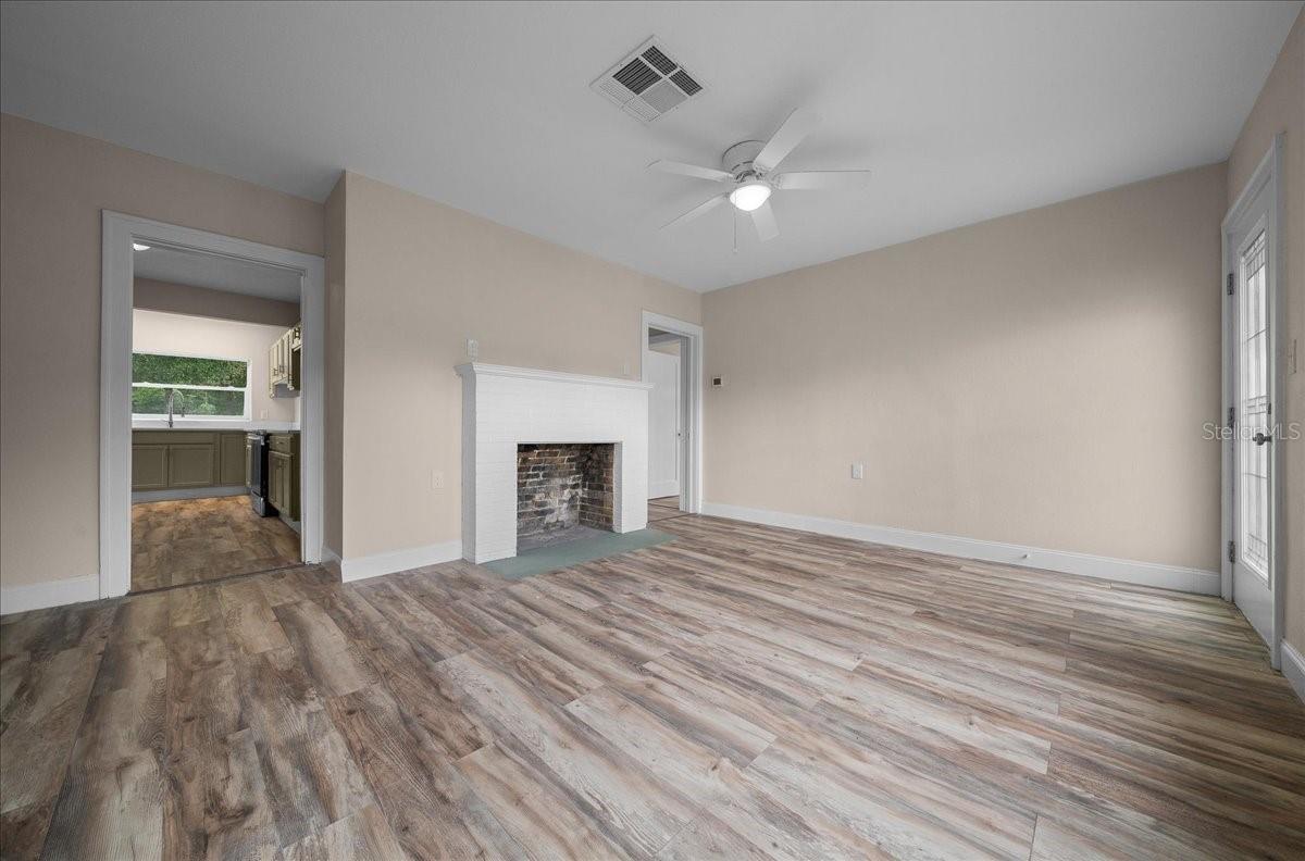 Image 20 of 68 For 42323 State Road 19