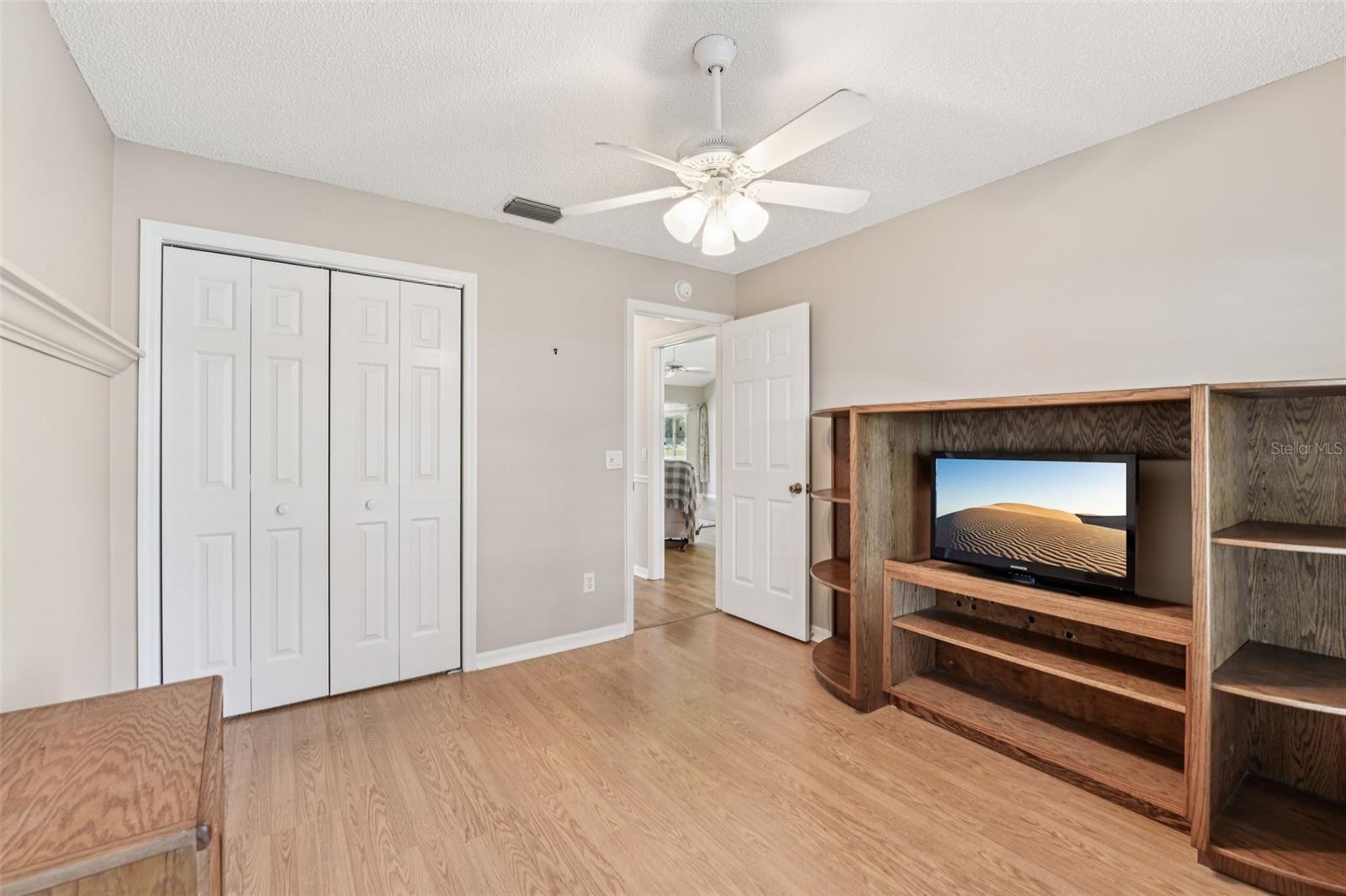 Image 21 of 53 For 516 Loma Paseo Drive