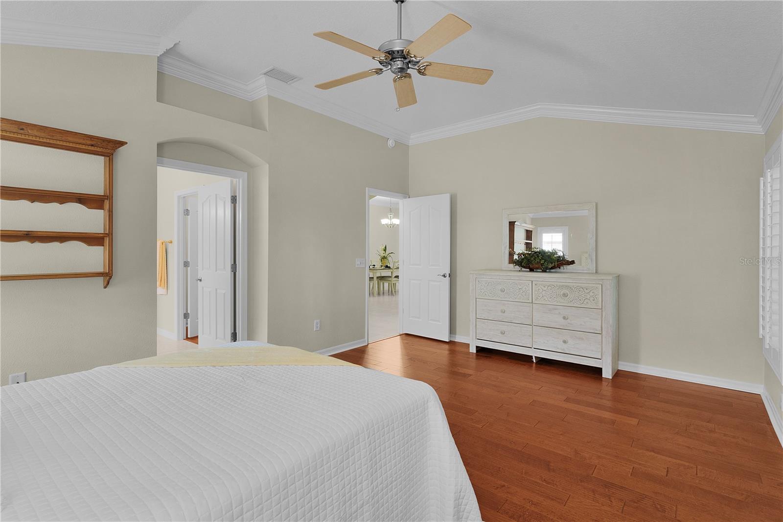 Image 33 of 68 For 1645 Norfolk Avenue