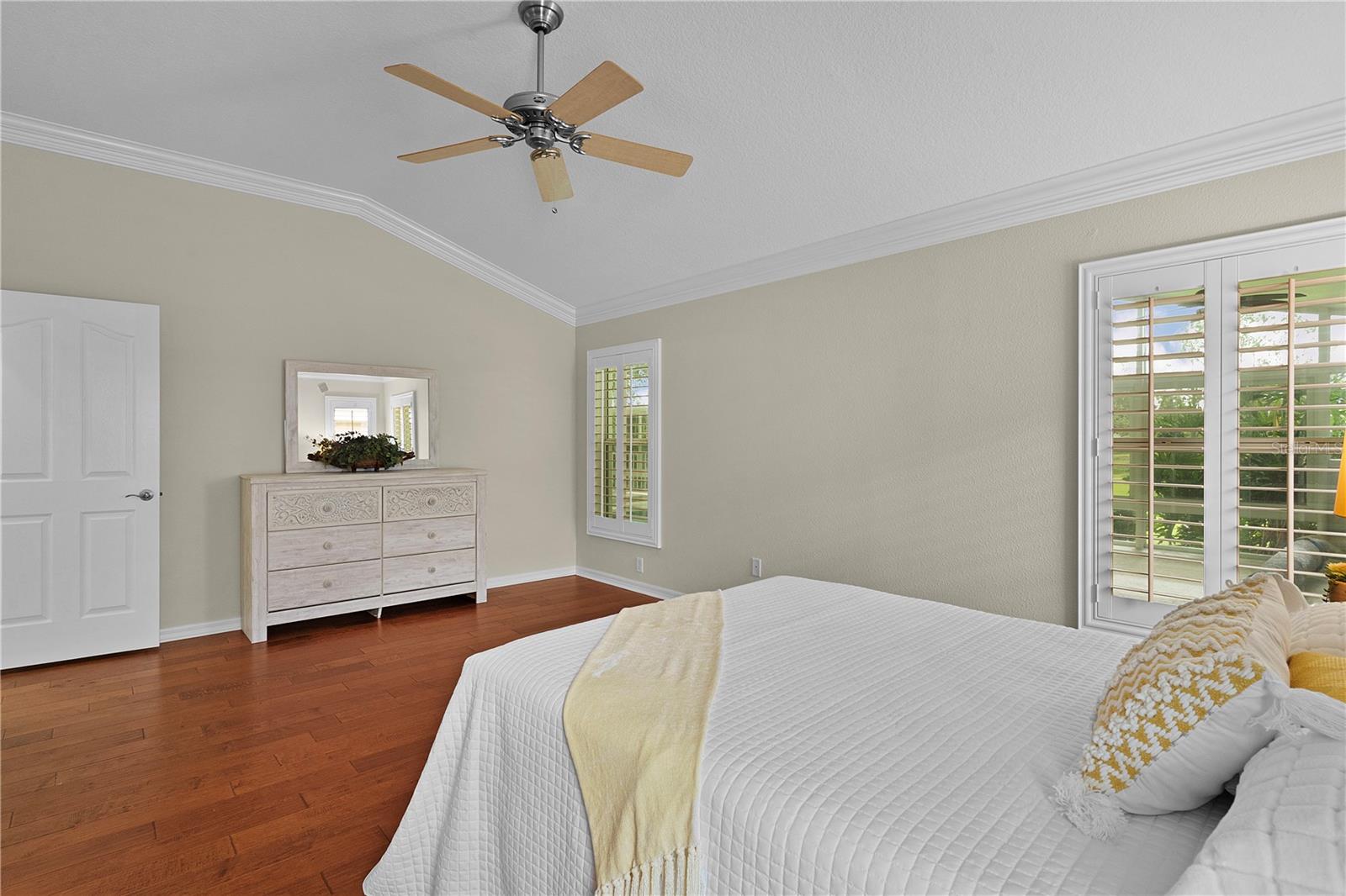 Image 34 of 68 For 1645 Norfolk Avenue