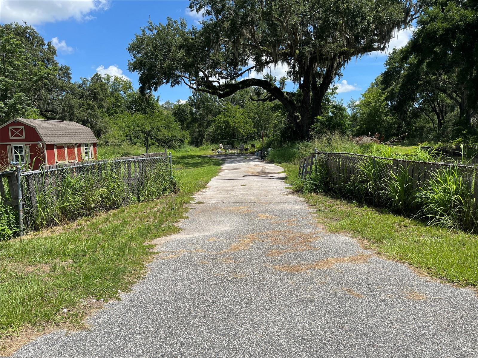 Image 28 of 43 For 411 Alibrandi Road