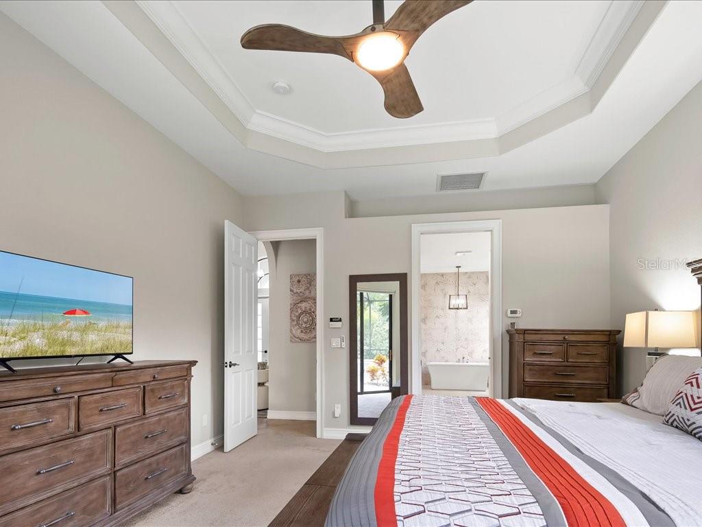 Image 31 of 57 For 2360 19th Street