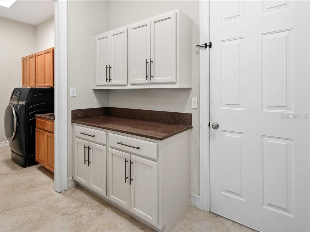 Image 46 of 57 For 2360 19th Street