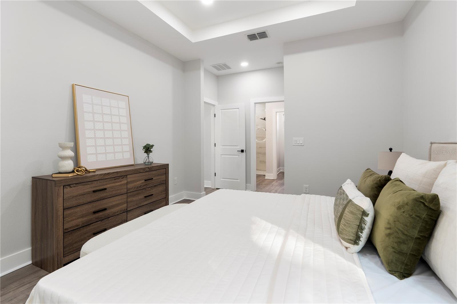 Image 14 of 18 For 12412 98th Street