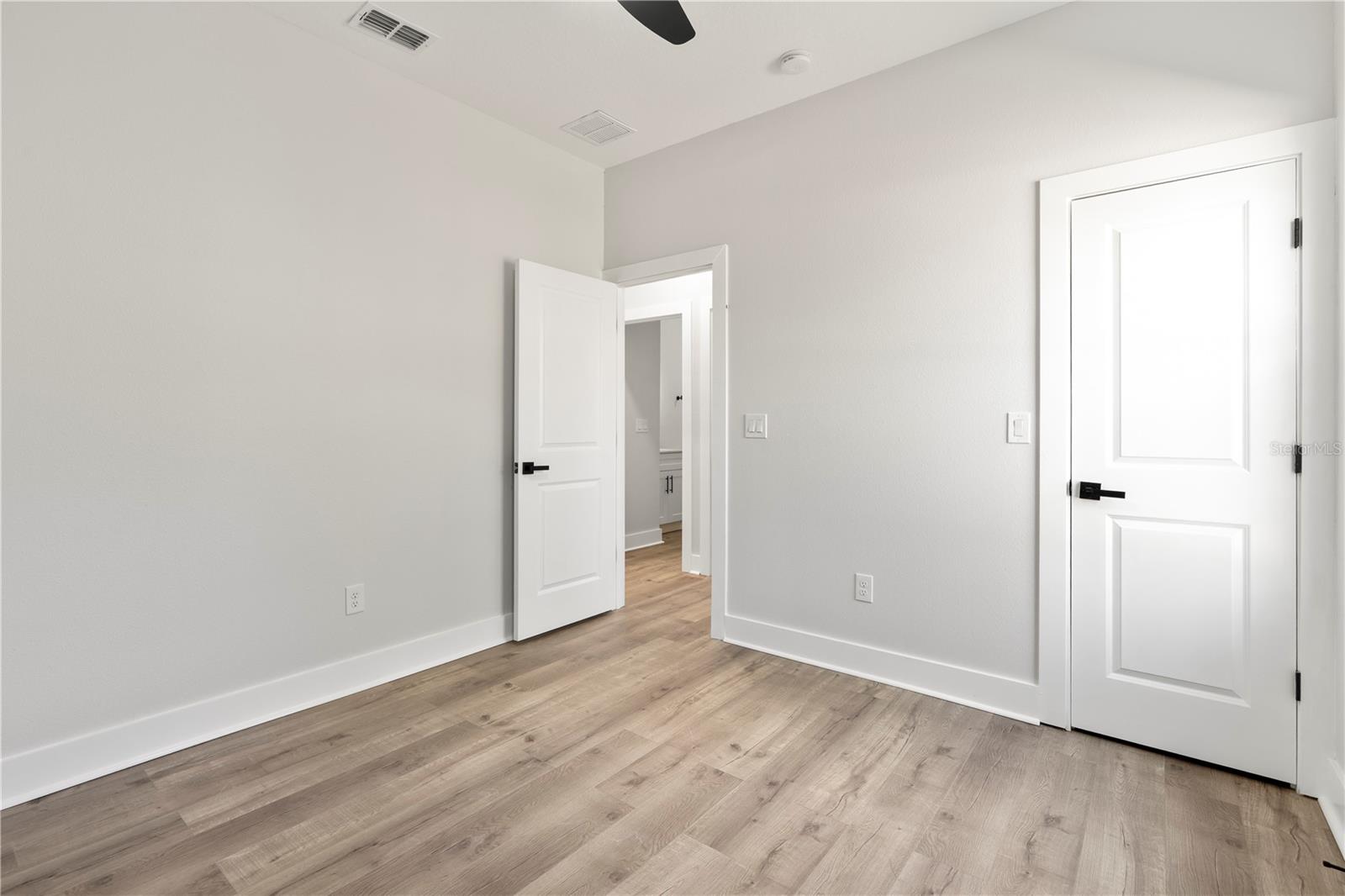 Image 15 of 18 For 12412 98th Street
