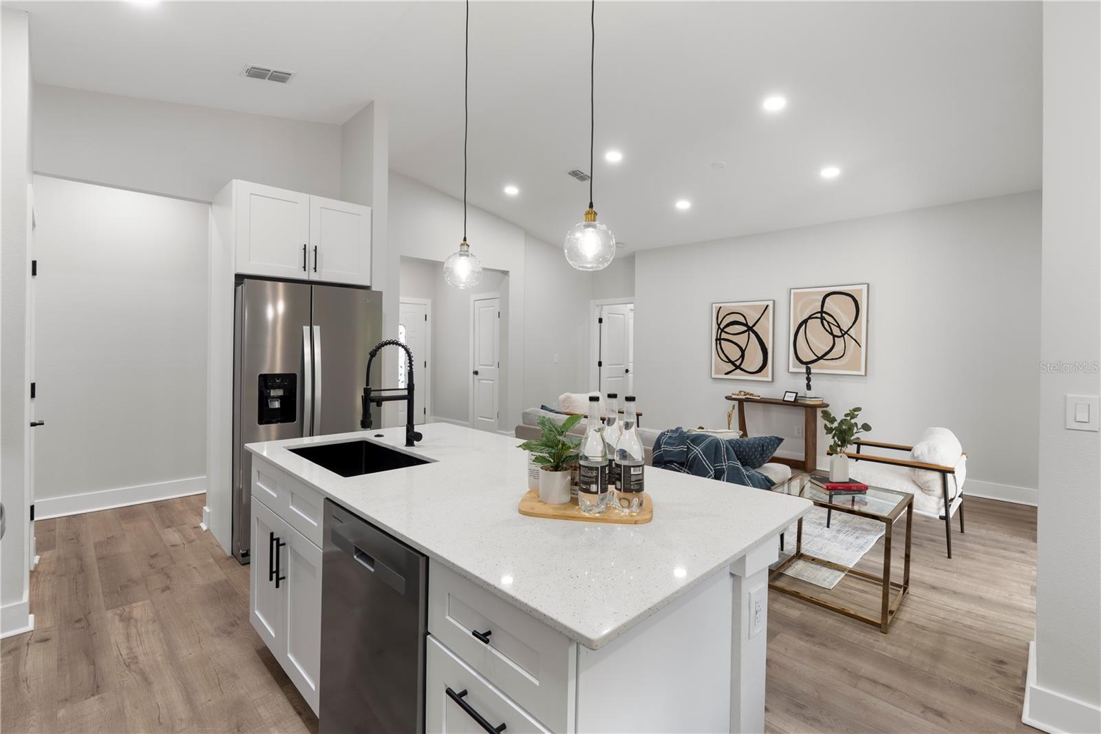 Image 5 of 18 For 12412 98th Street