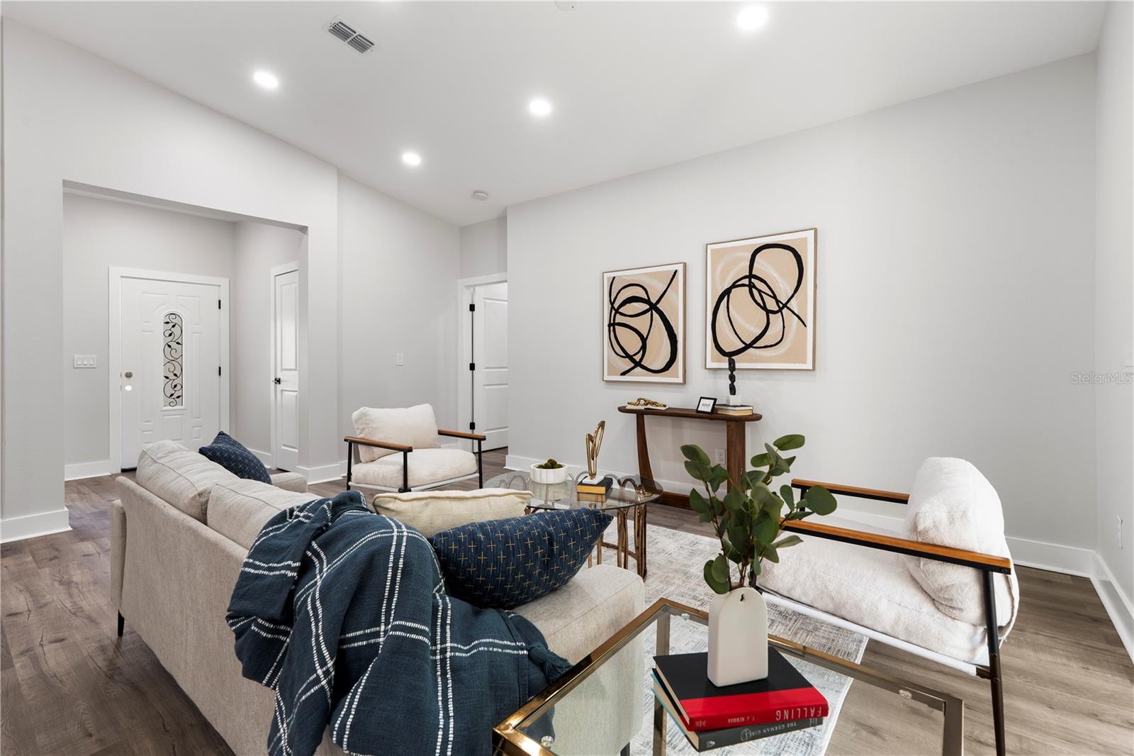 Image 7 of 18 For 12412 98th Street