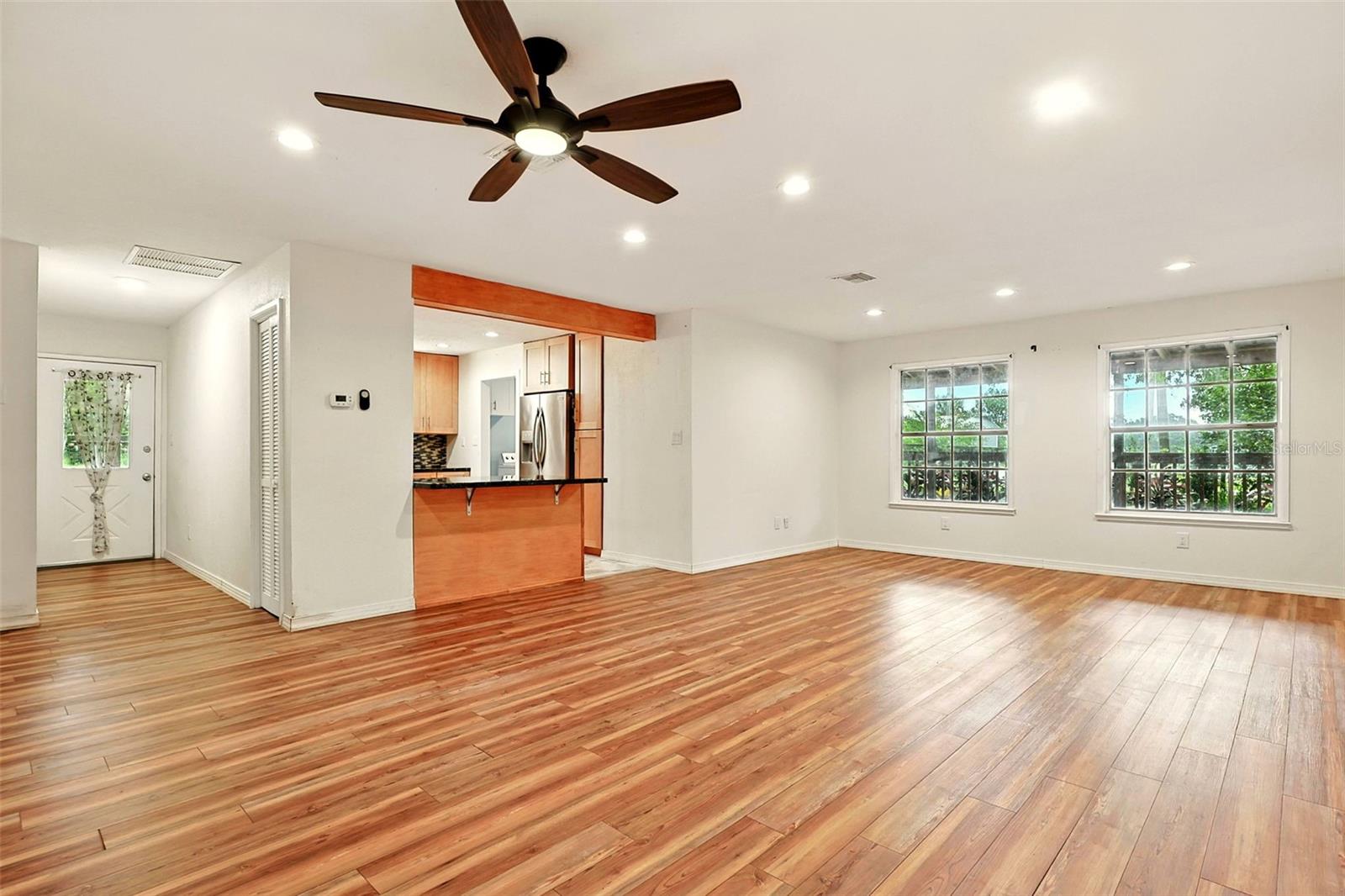Image 15 of 41 For 25888 157th Lane