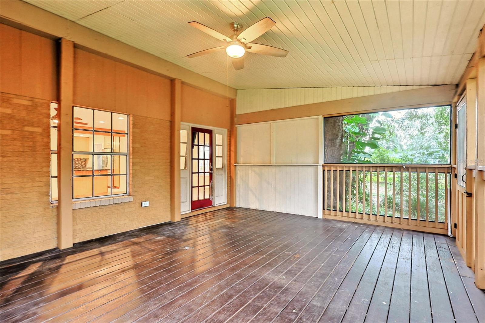 Image 6 of 41 For 25888 157th Lane