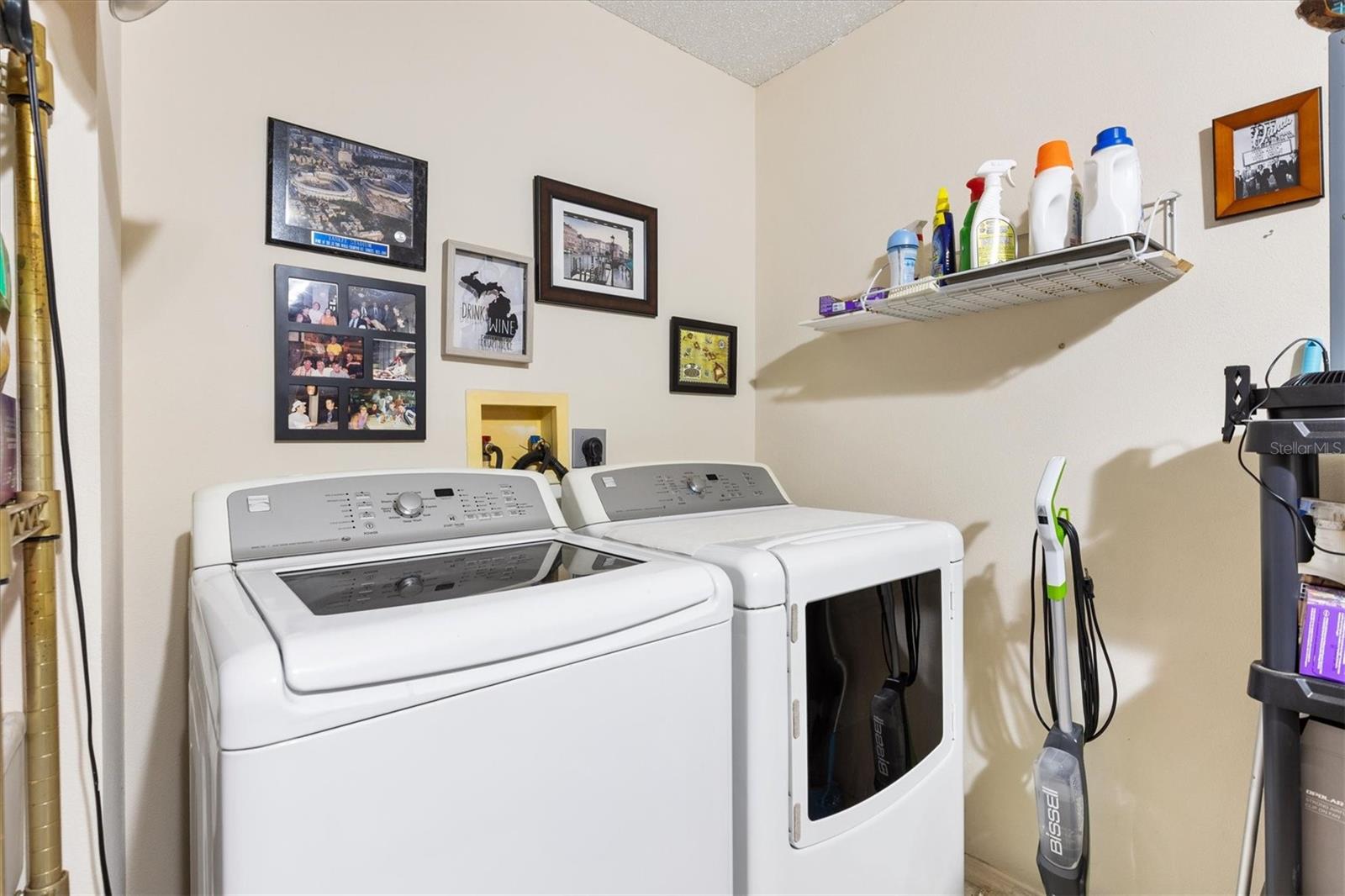 Image 23 of 30 For 16938 94th Sunnybrook Circle