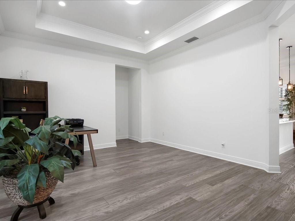 Image 16 of 48 For 836 14th Street Se