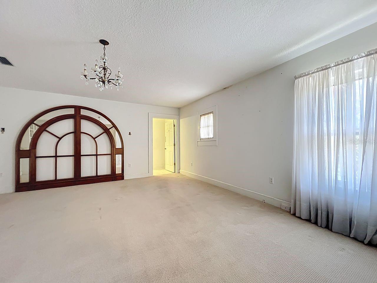 Image 11 of 48 For 1109 Edmonds Street