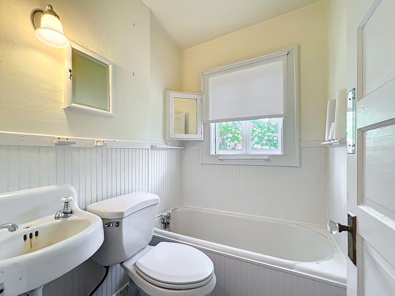 Image 22 of 48 For 1109 Edmonds Street