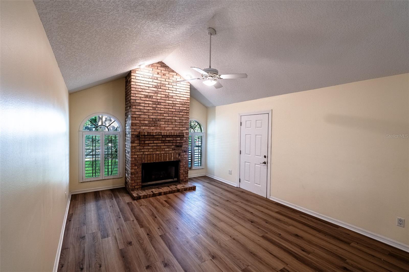 Image 30 of 60 For 681 Greywood Drive