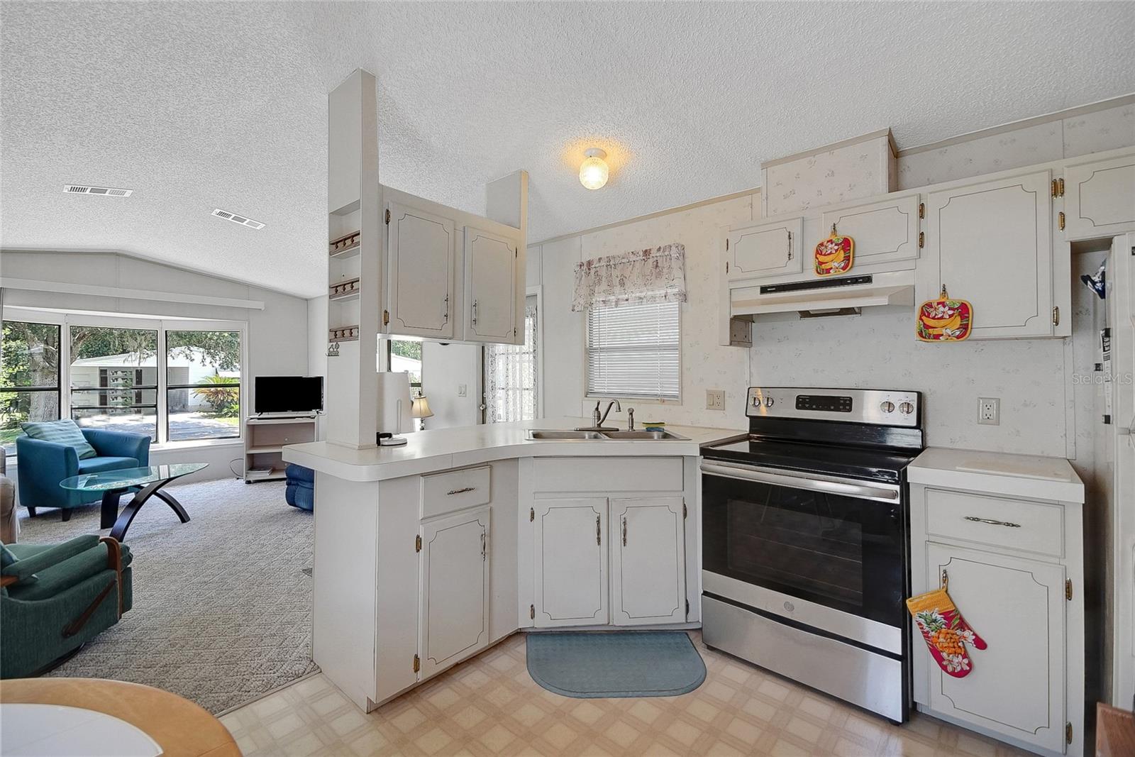 Image 14 of 26 For 32339 Oak Park Drive