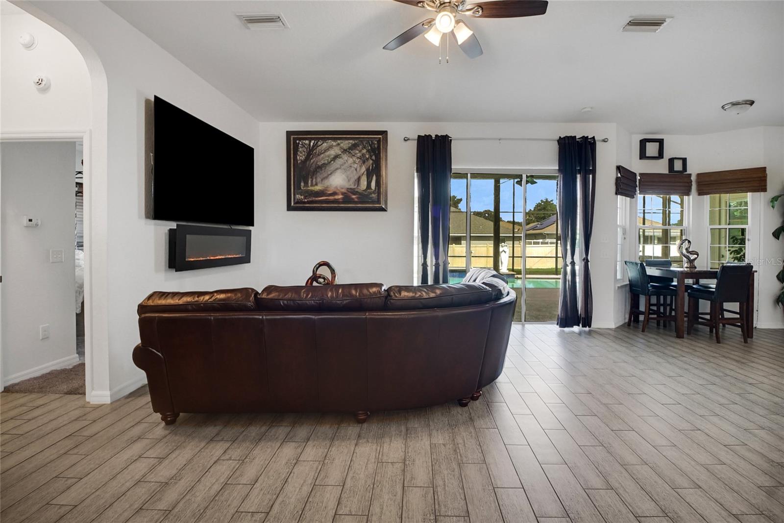 Image 14 of 42 For 9702 Pepper Tree Place
