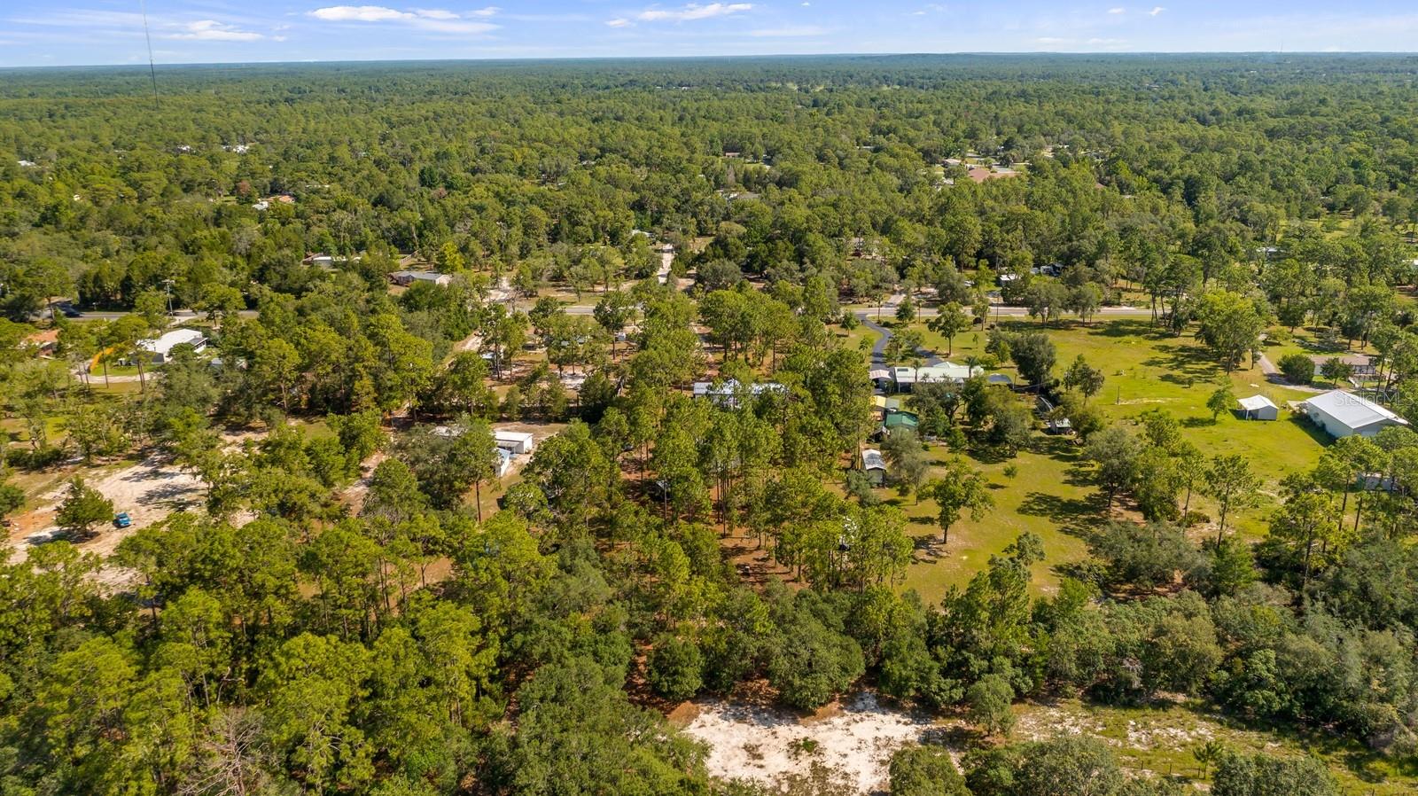Listing photo id 38 for 6486 Oaklawn Street