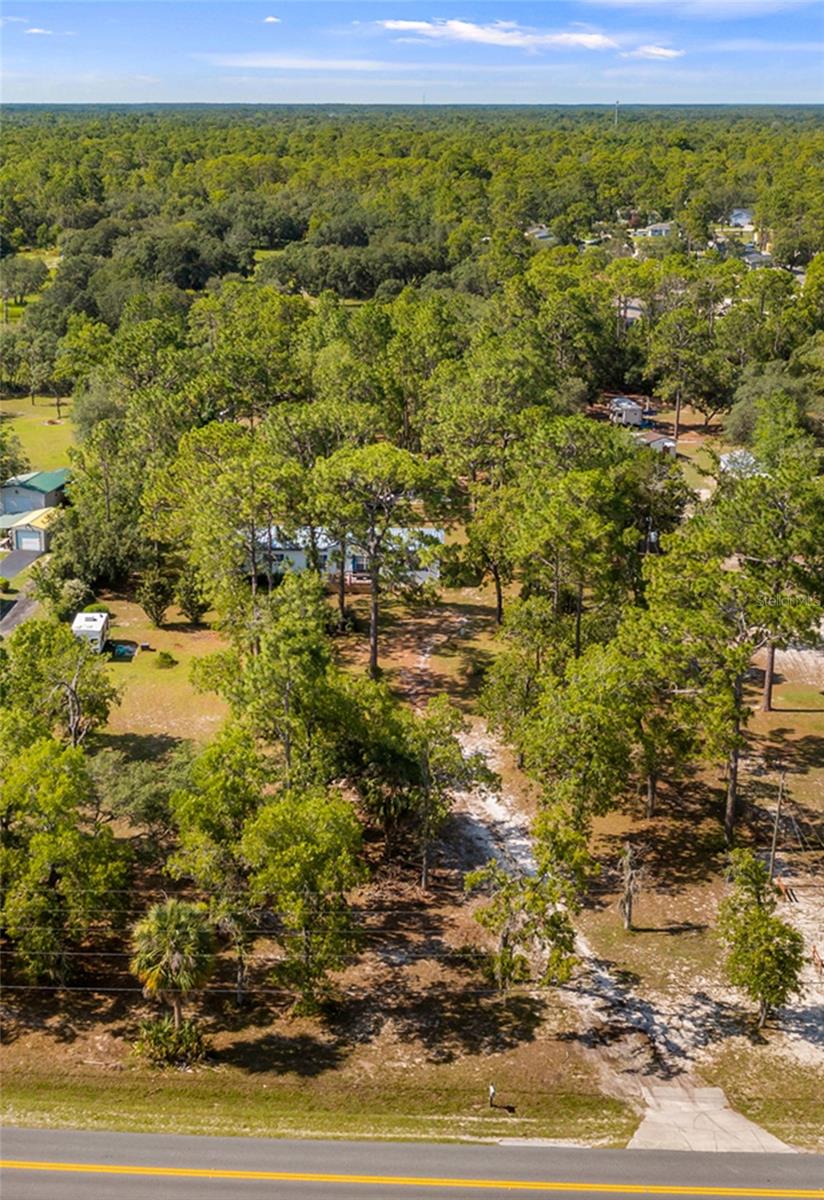 Listing photo id 42 for 6486 Oaklawn Street