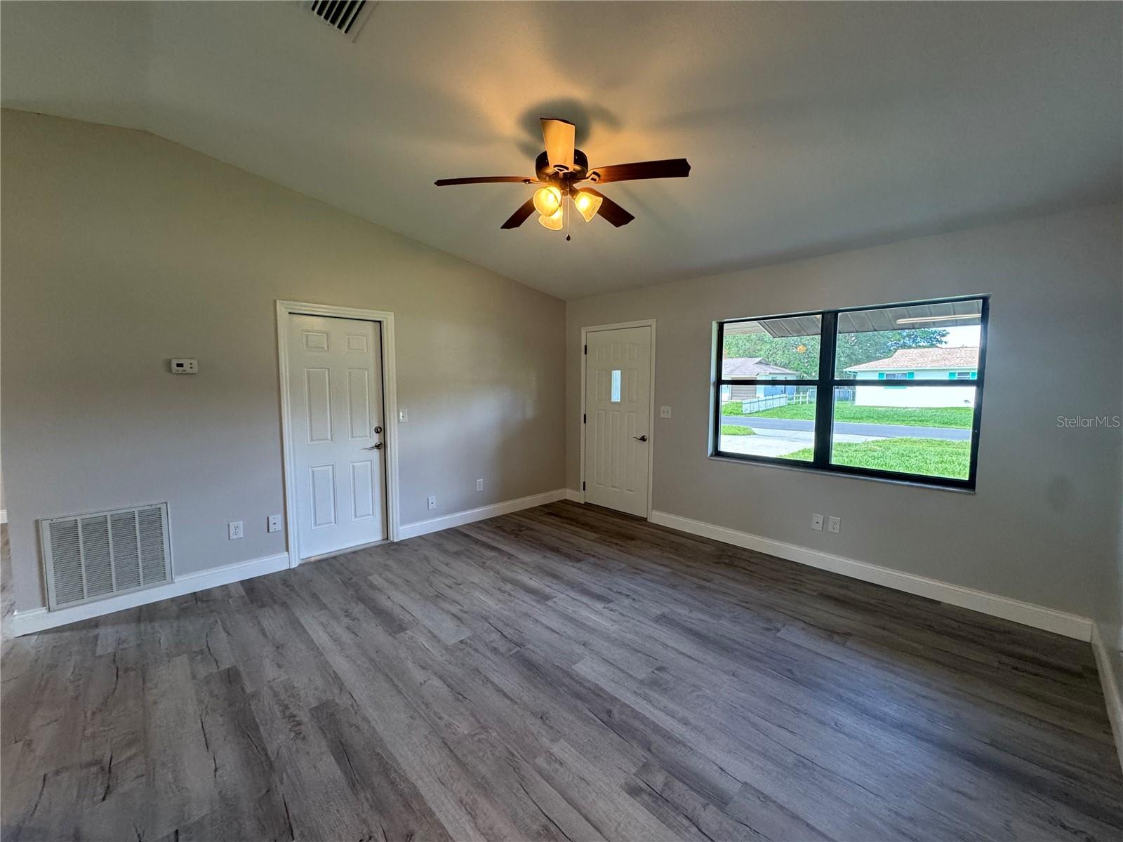 Image 7 of 25 For 11681 72nd Court Road