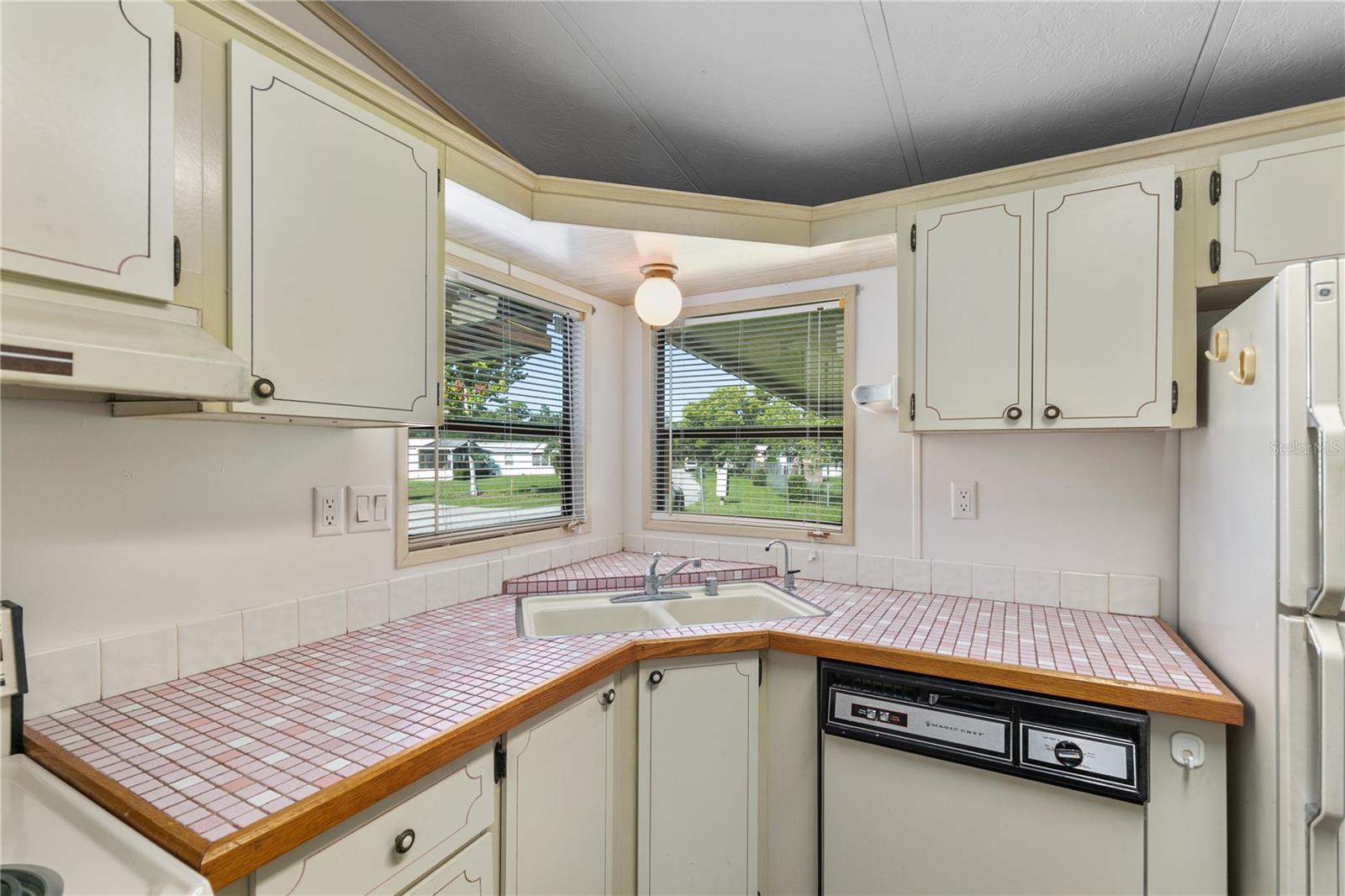 Image 5 of 51 For 1855 Stacey Drive