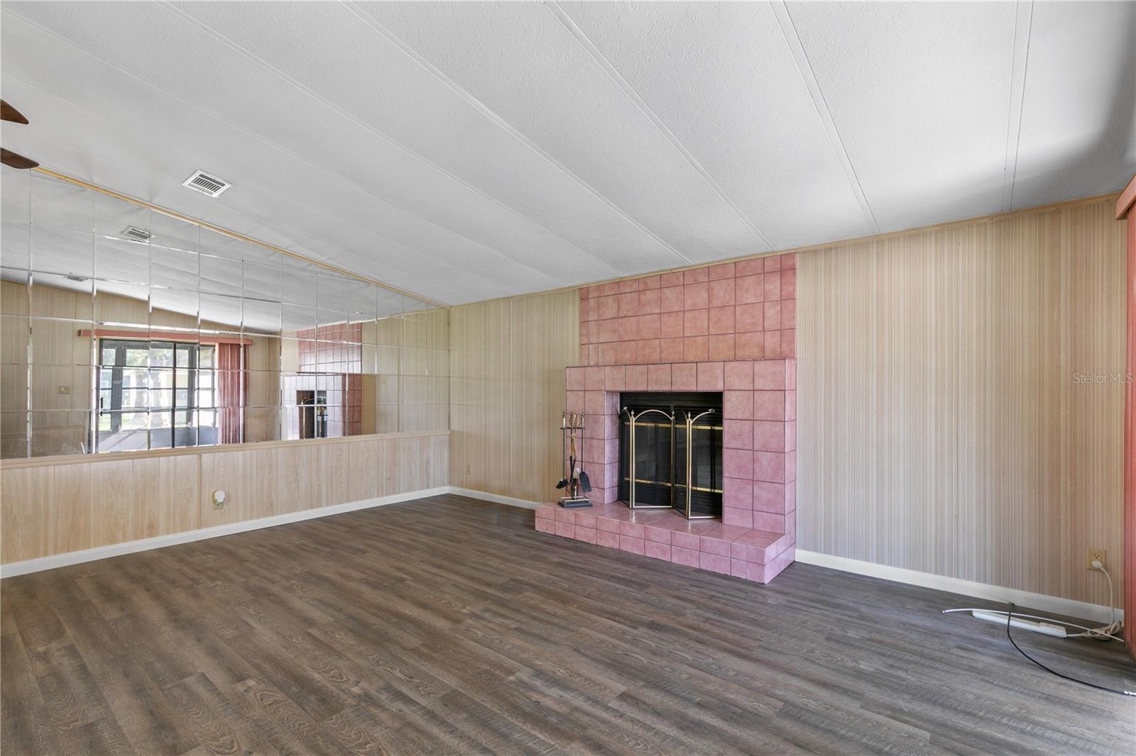 Image 9 of 51 For 1855 Stacey Drive
