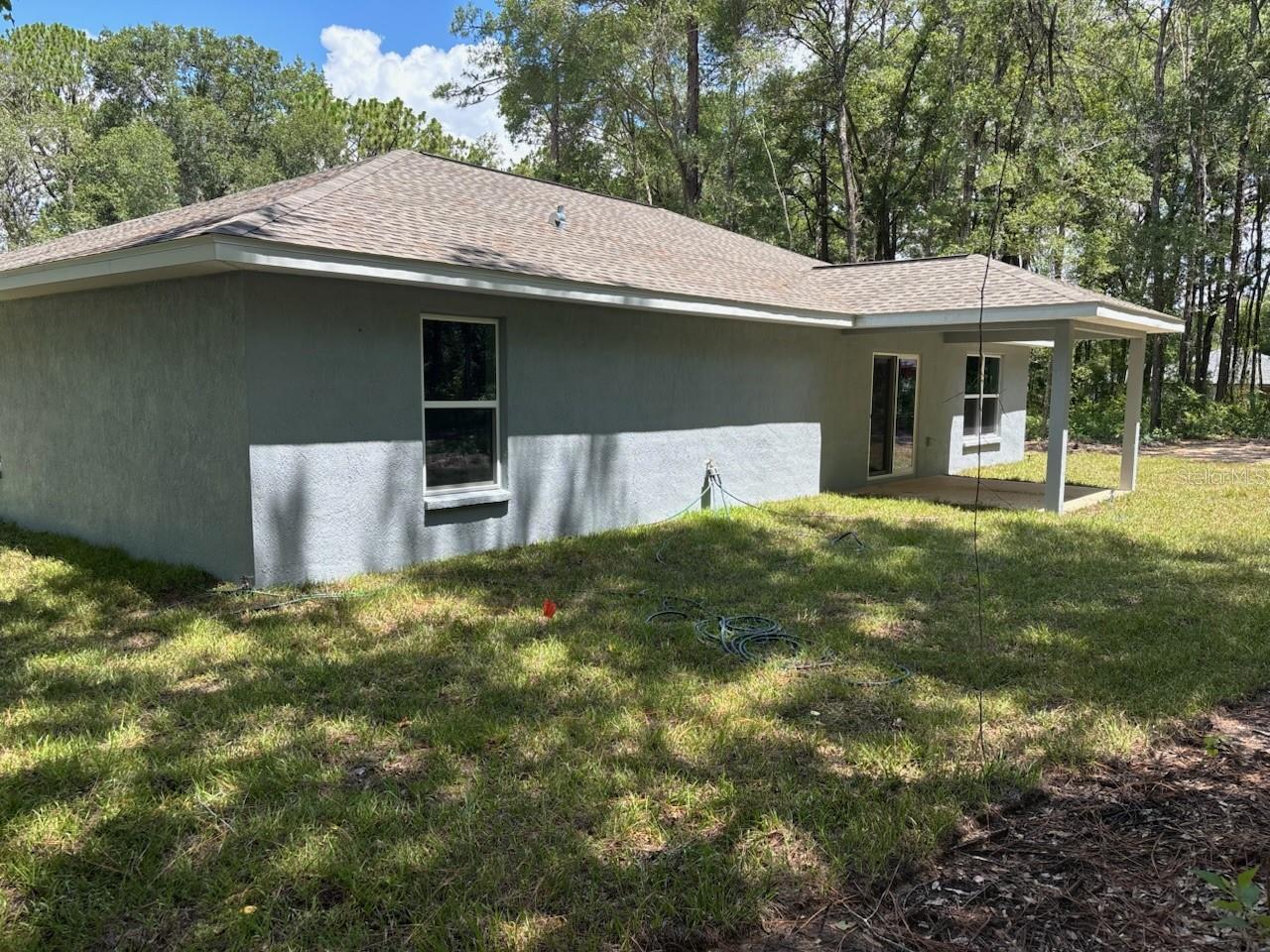 Listing photo id 3 for 1176 Bridge Drive