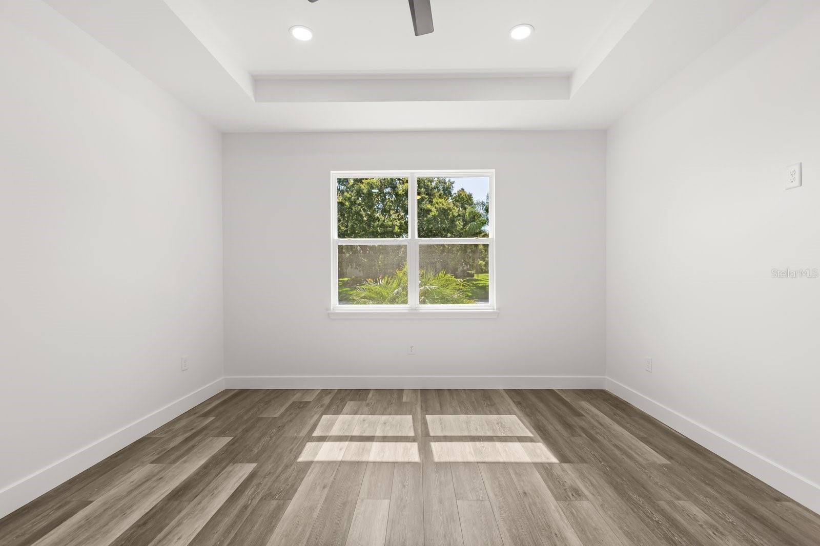 Image 14 of 34 For 321 Watershore Drive