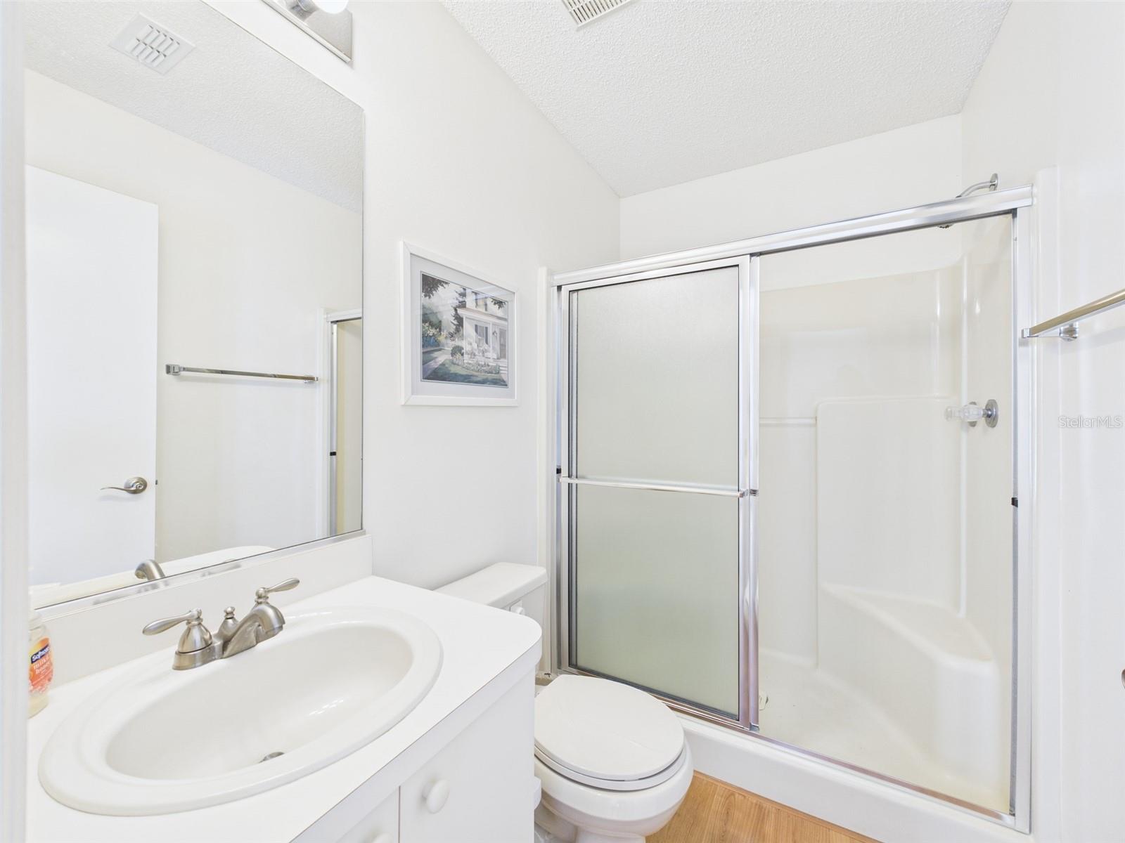 Image 17 of 27 For 480 Hildalgo Drive