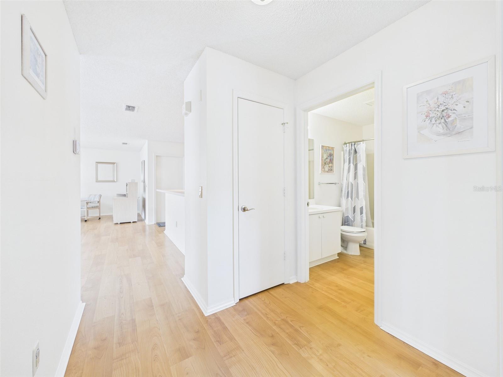 Image 18 of 27 For 480 Hildalgo Drive