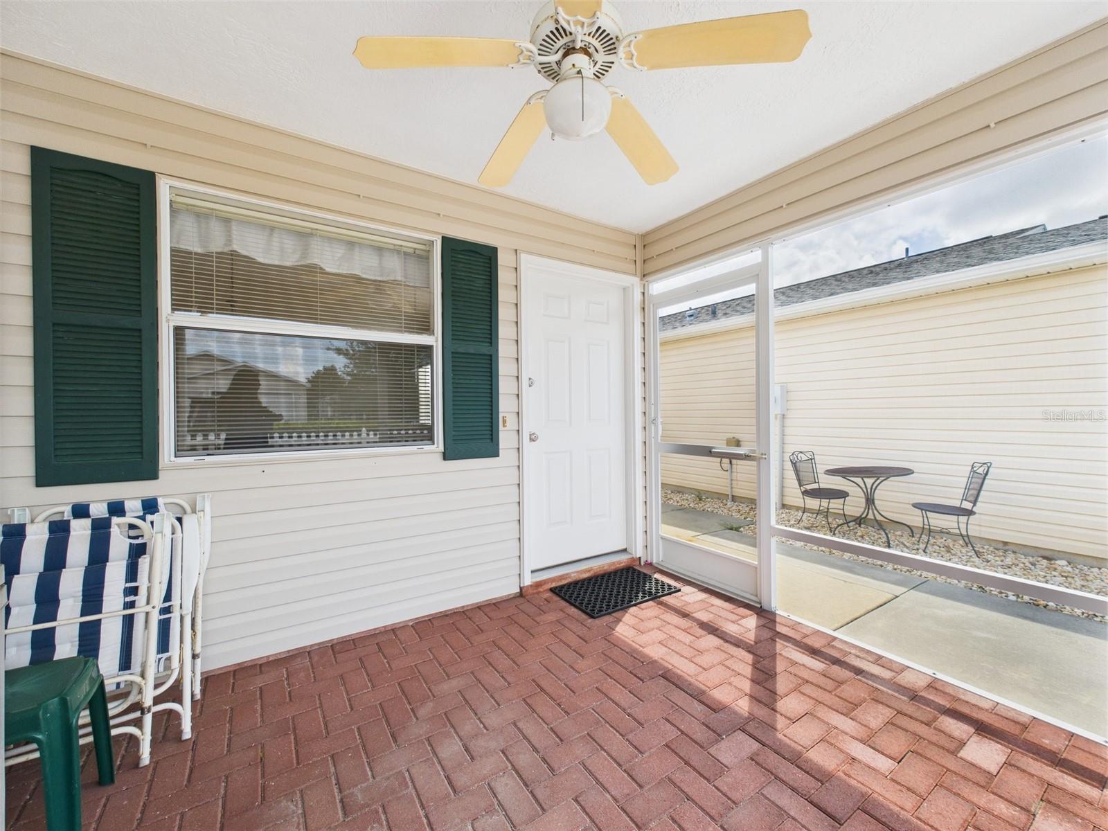 Image 7 of 27 For 480 Hildalgo Drive