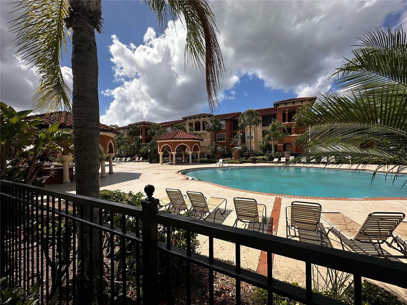 Image 16 of 16 For 5518 Metrowest Boulevard 11-302