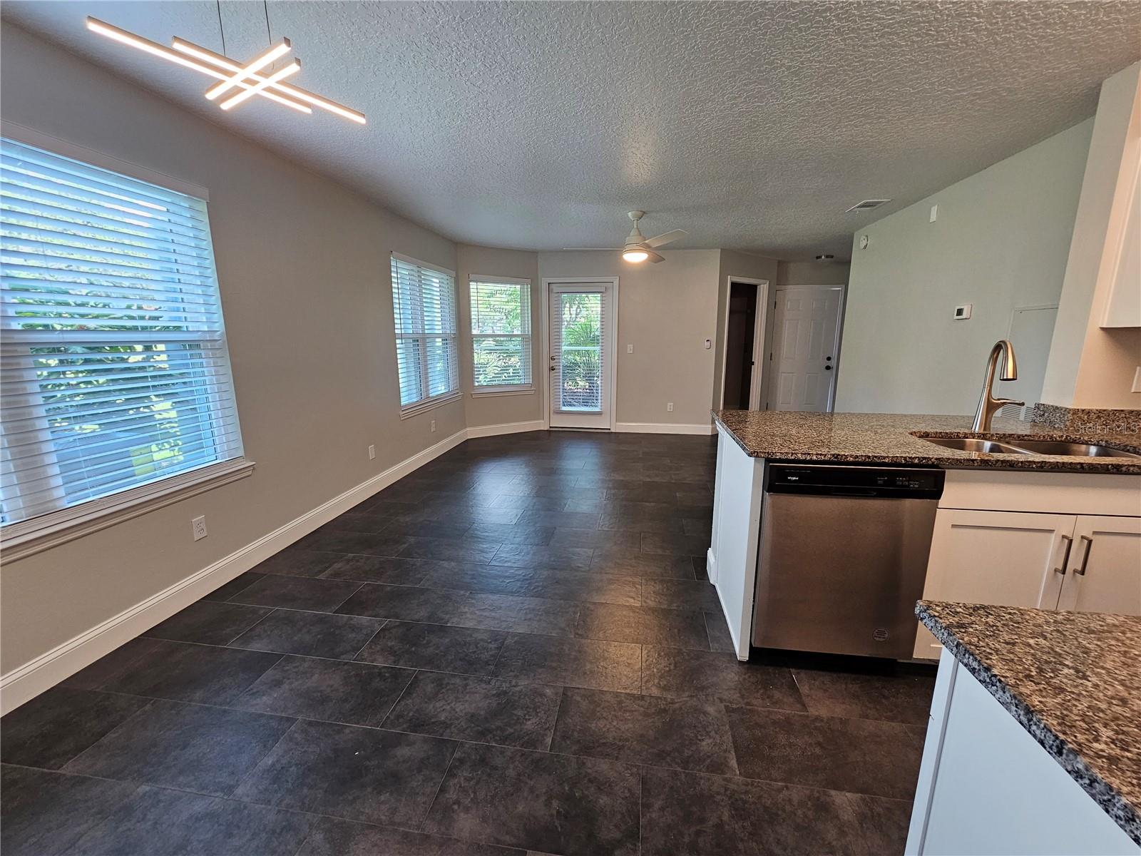 Image 5 of 15 For 711 Sugar Bay Way 115