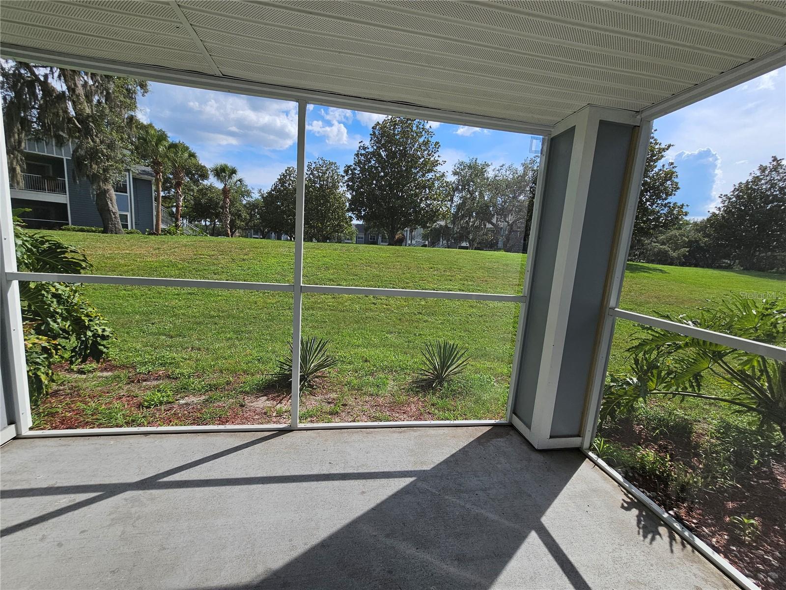 Image 8 of 15 For 711 Sugar Bay Way 115