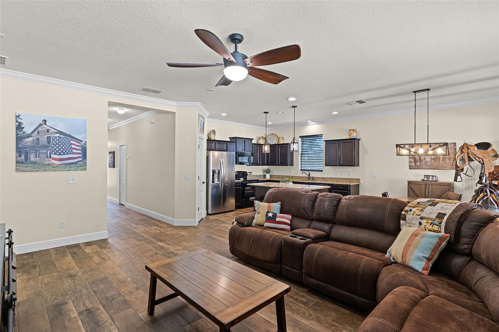 Image 10 of 50 For 418 Rock Springs Circle
