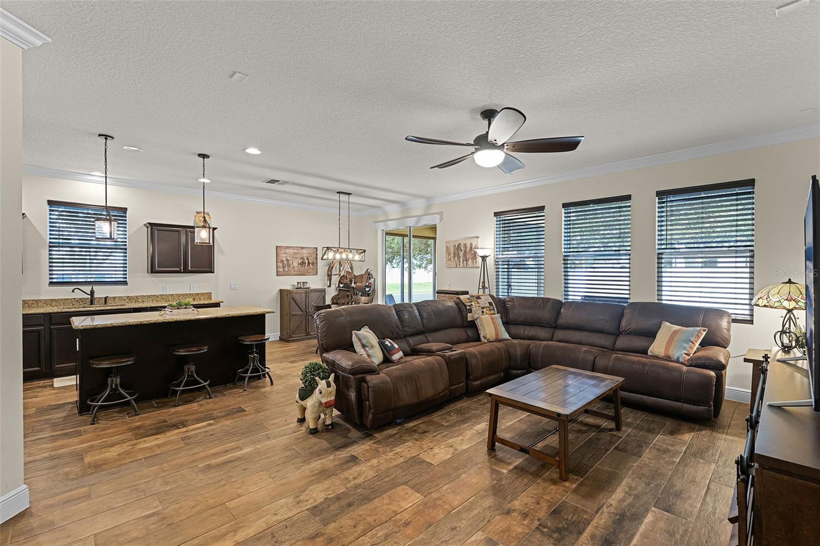 Image 11 of 50 For 418 Rock Springs Circle