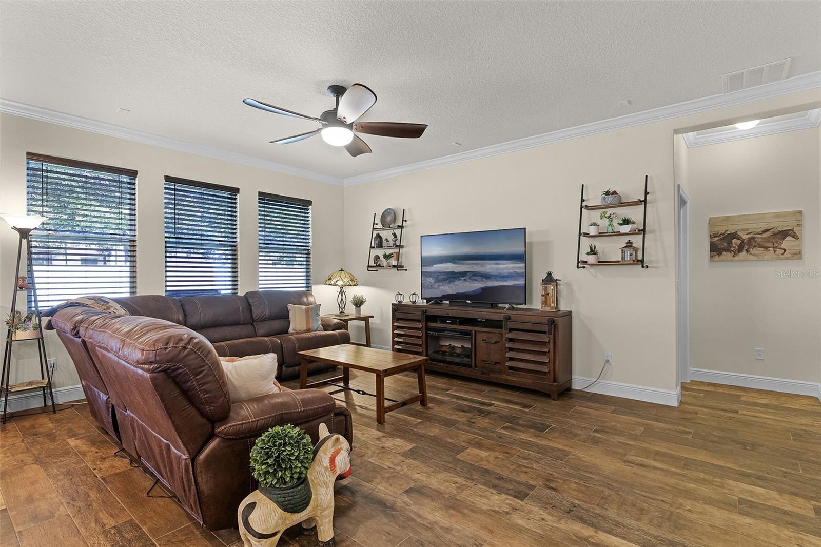 Image 8 of 50 For 418 Rock Springs Circle