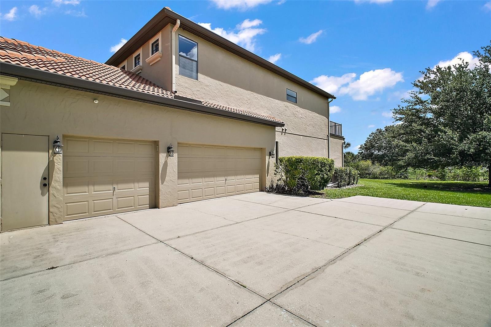 Image 6 of 52 For 36914 Bee Meadow Court