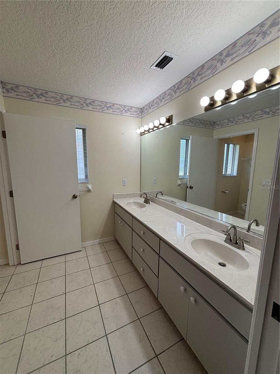 Image 18 of 25 For 17329 115th Terrace