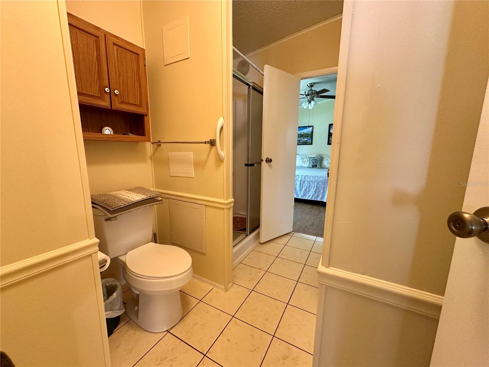 Image 16 of 23 For 902 Rose Lane