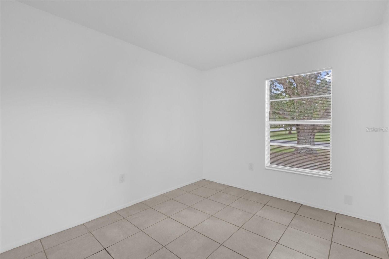 Image 17 of 28 For 302 Rose Lane