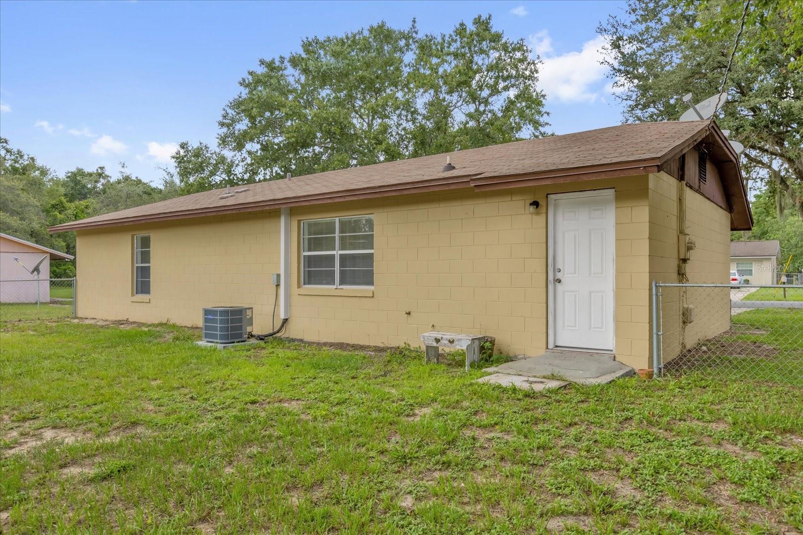 Image 22 of 28 For 302 Rose Lane