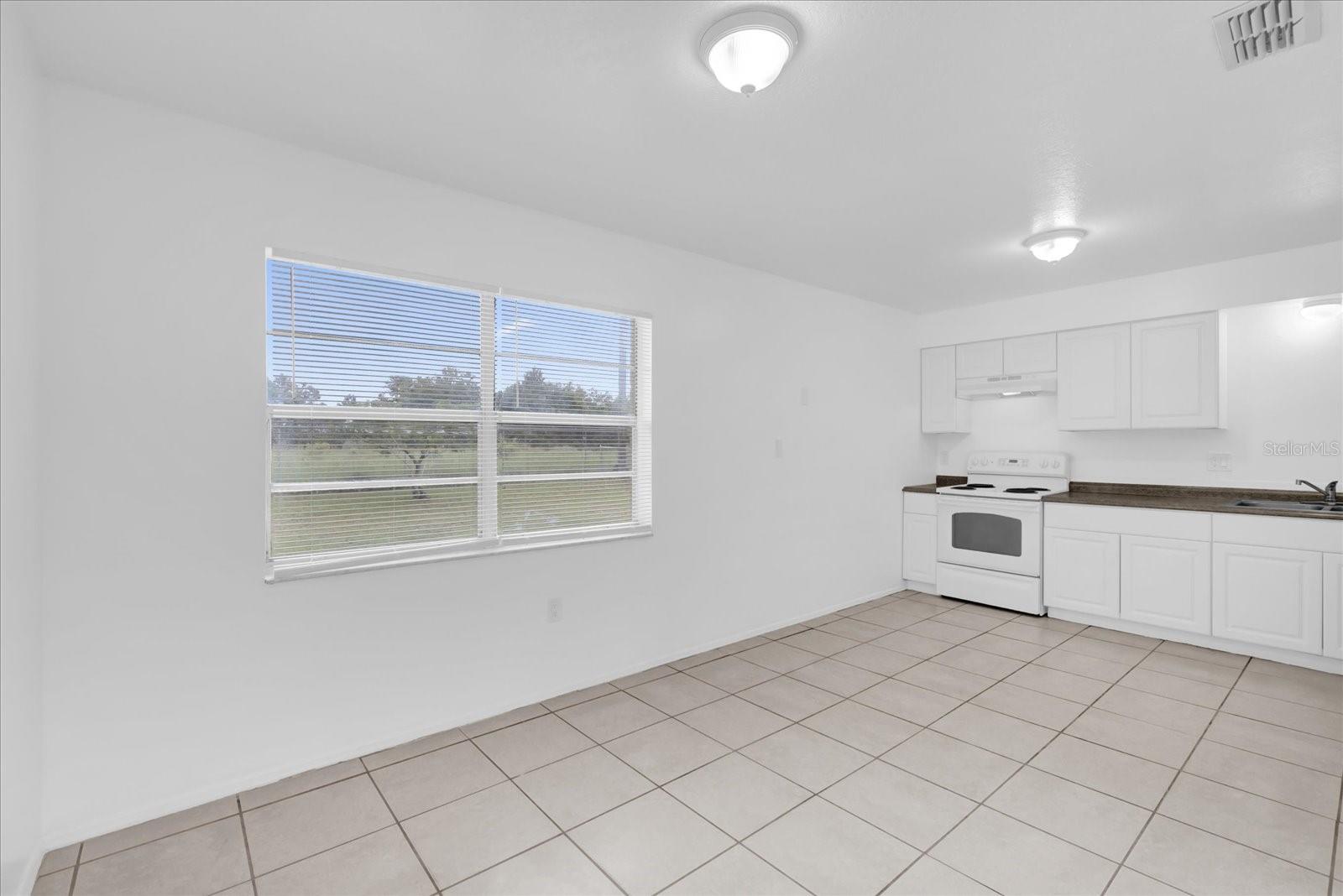 Image 6 of 28 For 302 Rose Lane