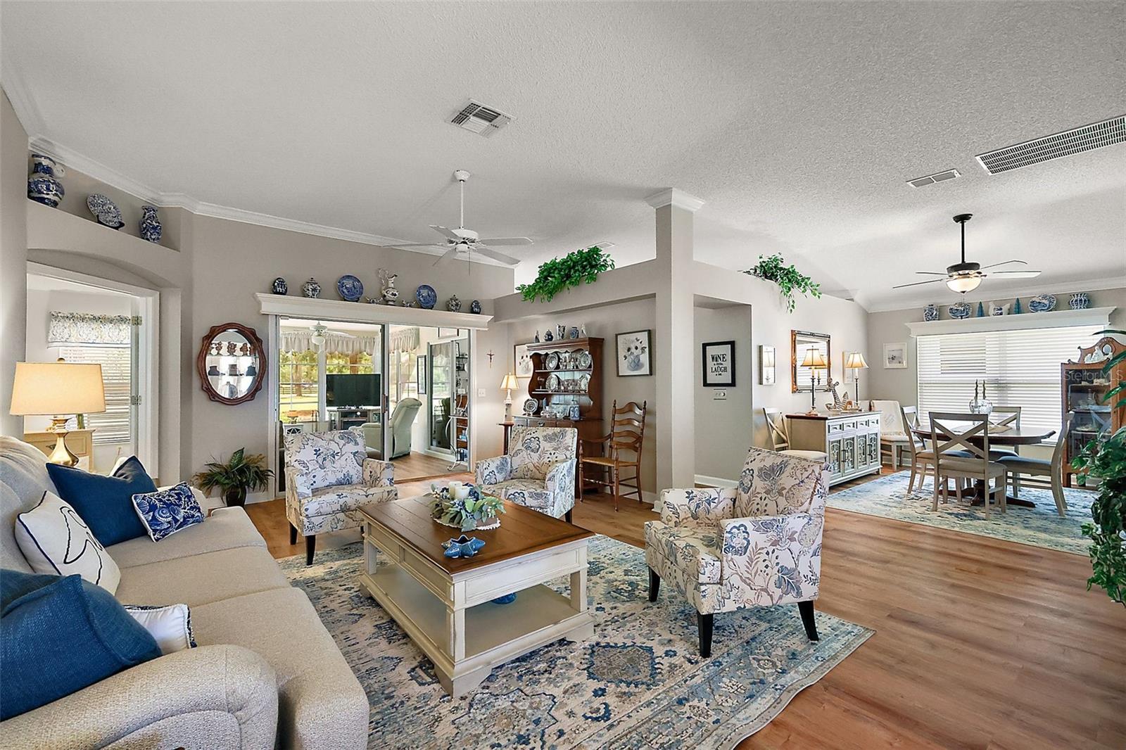 Image 12 of 37 For 1309 Corona Avenue