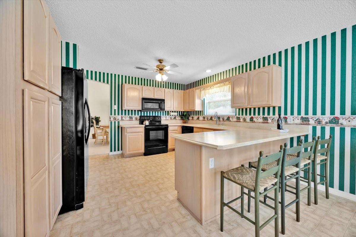 Image 4 of 26 For 1401 Madrigal Lane