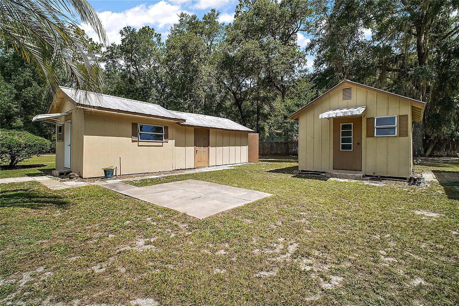 Image 23 of 34 For 951 145th Avenue Road